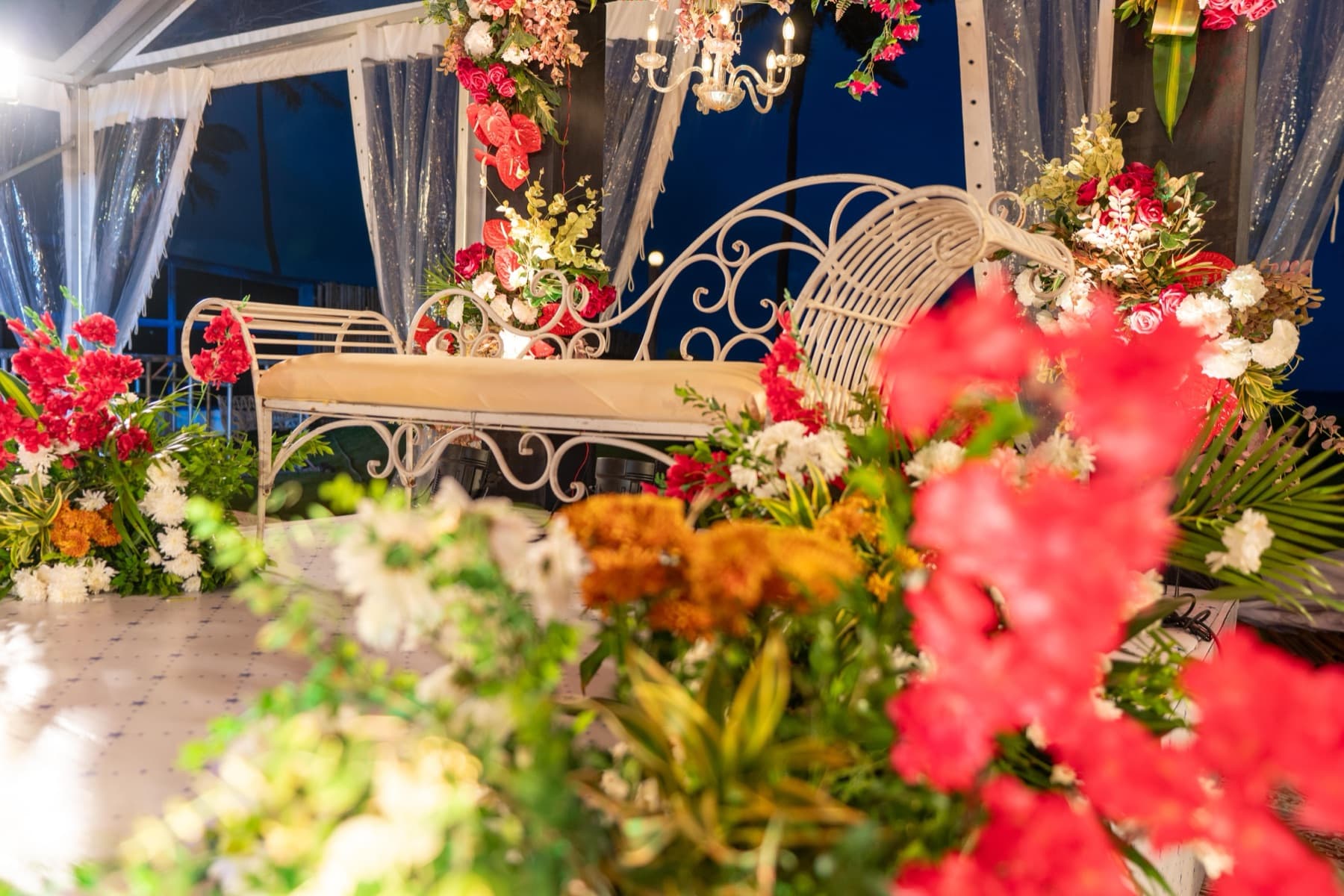 Vintage Settee & Floral Chandelier