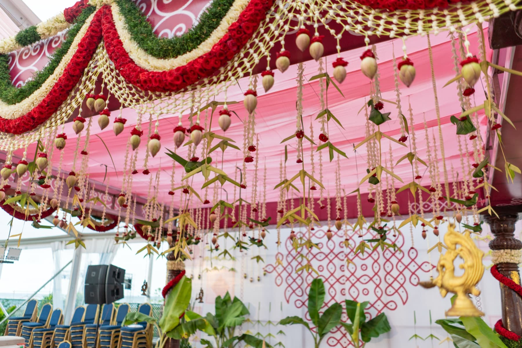 Mandapam Hanging Florals